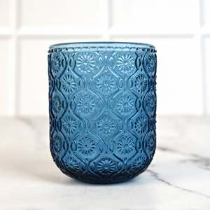 Elegante Juego de 2 Vasos Reutilizables de Madera de Palisandro Azul Vintage con Diseño Floral para Fiestas - Product Image 4