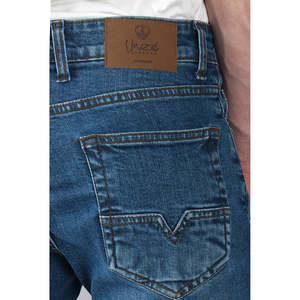 Jean pour homme Leonor personnalisé avec logo, denim délavé, décoration boutonnée, coupe large, idéal pour l'automne ou l'hiver - Product Image 5