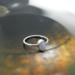 Magnifique bague de tous les jours pour elle 925 argent Sterling naturel arc-en-ciel pierre de lune classique bague faite à la main bijoux fins Inde - Product Image 4