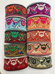 Vente en gros de vêtements haut de gamme doux en tissu de dentelle brodée sur mesure avec des motifs floraux délicats pour robes de mariée et artisanat - Product Image 6