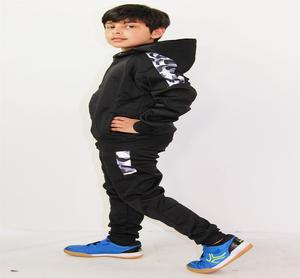 Sudadera con capucha de chándal para correr al aire libre para niños de Otoño de lana de algodón personalizada para niños - Product Image 2
