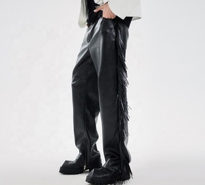 Pantalones anchos de cuero PU de cintura alta para hombre con decoración de borlas, estilo gótico, cierre de cremallera, para otoño - Product Image 3