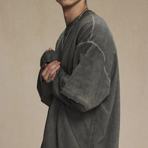 Camiseta de manga doble con lavado ácido gráfico Hip Hop de lujo con cuello redondo a la moda de alta calidad - Product Image 6