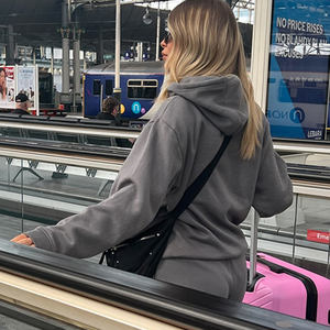 Manufacturer Service Charcoal <b>Grey</b> Drop Shoulder Women's Oversize <b>Hoodie</b> Anti-Wrinkle & Breathable Hoodies Women's <b>Zip</b> <b>Up</b> <b>Hoodie</b> - Product Image 1