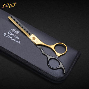 Vente en gros de haute qualité vg10 ciseaux à cheveux de coiffeur ciseaux à cheveux professionnels japon avec étui Premium gratuit - Product Image 5