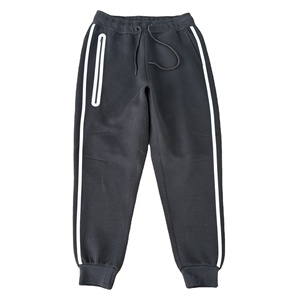 2025 mode personnalisé marque coton réfléchissant hommes survêtement 2 pièces Top qualité épais hommes à capuche et pantalon survêtement pour l'hiver - Product Image 6