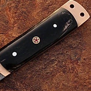 Cuchillo de Supervivencia de Acero de Damasco Hecho a Mano de Primera Calidad, Cuchillo de Caza y Campismo para Actividades al Aire Libre con Mango de Madera Resistente - Product Image 4