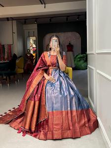 Colección de ropa de boda y fiesta para mujer Vestido de seda sexy de calidad superior con trabajo de tejido Zari Exportador mundial a la venta - Product Image 4