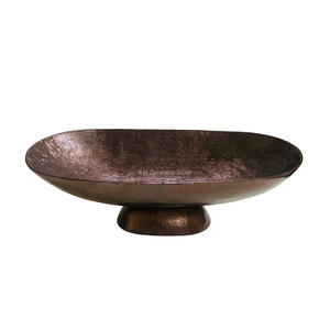 Bol de table en aluminium couleur bronze Nouveau design Bols sur pied de forme ovale faits à la main Hôtels Restaurants Salade de fruits Plat de service - Product Image 1