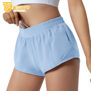 Pantalones cortos deportivos para correr de secado rápido al por mayor, pantalones cortos deportivos de doble capa con cintura elástica para entrenamiento activo, pantalones cortos de yoga para ciclismo al aire libre para mujer - Product Image 1