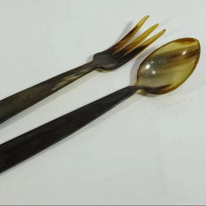 Cuchara de Cuerno Auténtica, Moderna, Hecha a Mano, Artesanía Natural, Impermeable, Duradera, Decoración Clásica para el Hogar, Estilo Indio Único, Obra de Arte Coleccionable - Product Image 1