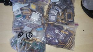Chatarra de procesadores de CPU de cerámica para recuperación de oro y reciclaje de residuos electrónicos a granel en venta - Product Image 3