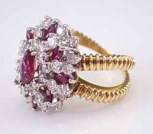 Bague vintage en or jaune 18 carats bijoux fins taille marquise rubis et diamant de laboratoire bague en grappe cadeau d'anniversaire parfait - Product Image 2