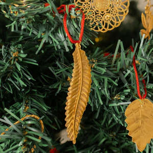 Décoration d'arbre d'ornement suspendu en feuille d'or en métal personnalisé pour Noël à bas prix - Product Image 6
