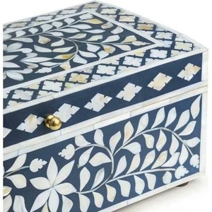 Caja de pañuelos con incrustaciones de resina de lujo, organizador de alta demanda, regalo perfecto para mujeres o novias, el mejor precio - Product Image 3