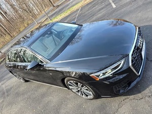 Increíble Auto Usado Audi A8 L 55 TFSI quattro Sedan 2023 - Product Image 2