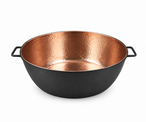 Bol à pédicure rond en cuivre avec extérieur noir et deux poignées - Product Image 1