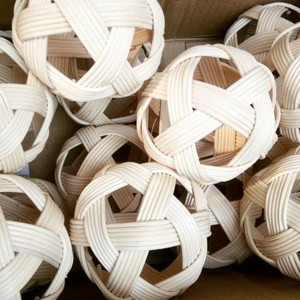 Bola de ratán natural para niños, juguetes de gran volumen de Vietnam, juguetes de ratán hechos a mano para niños - Product Image 4