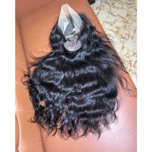 Perruque de cheveux vierges 100% indiens bruts non transformés cuticule alignée naturelle bouclée 26 pouces vagues Double trame douce disponible en gros - Product Image 2