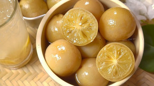 Fournisseur en gros de citrons verts salés conservés, agrumes vietnamiens en saumure avec options d'emballage OEM - Product Image 2