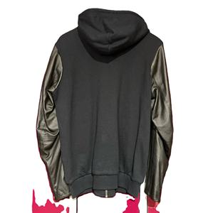 Venta al por mayor Fabricación Sólido Negro Hombres Manga de cuero Sudadera con capucha Transpirable Cremallera Sudadera con capucha con mangas de cuero - Product Image 1