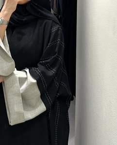 Abaya de luxe faite à la main en soie noir blanc vêtements islamiques de style pour adultes conçue sur mesure la Turquie traditionnelle musulmane - Product Image 2