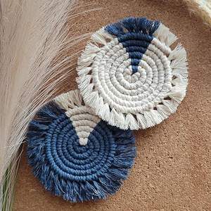Posavasos de macramé de fabricante de confianza con borde deshilachado y tono crema suave perfecto para mañanas tranquilas o exhibiciones de decoración cálida - Product Image 2