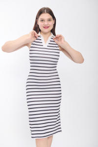 Robe moulante à col en V rayé à la mode pour les femmes en multicolore Slim Fit longueur au genou Style Spandex parfait pour une tenue décontractée et de fête - Product Image 4