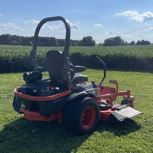 รถแทรคเตอร์มือสองรถตัดหญ้าพร้อม25HP เลี้ยวเป็นศูนย์ - Product Image 4
