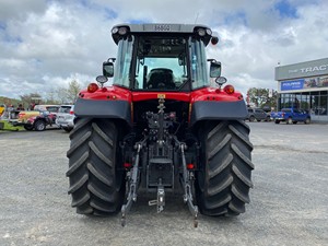 Tractor agrícola usado de 150 caballos de fuerza MF5710 Tractor agrícola de cuatro ruedas para industria pesada - Product Image 4