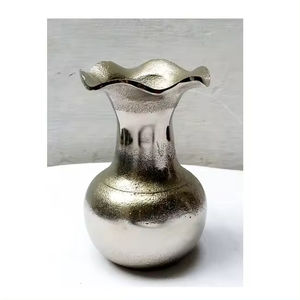 <b>Set</b> of Two Latest Design High Demanding Centerpiece Decorative Exclusive Quality Decoration and Gifting New Flower <b>Vase</b> - Product Image 5