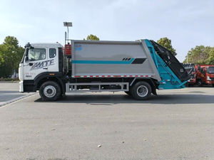 Camion à ordures compacteur FAW hydraulique automatique économique avec capacité de réservoir de 10 000 à 15 000 litres - Product Image 4