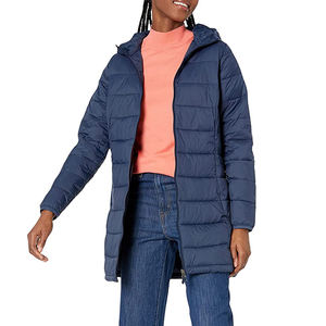 Nouvelle veste matelassée d'hiver à capuche pour femmes grandes tailles 2024, longueur normale, style décontracté sexy, hautement durable, impression personnalisée OEM - Product Image 4