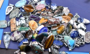 Lote de colgantes de cristal natural, venta al por mayor, joyería de piedras preciosas múltiples, colgante bohemio Chapado en plata de ley 925, piedras preciosas surtidas - Product Image 5