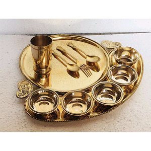 Ensemble de thali en laiton écologique, motif personnalisable, réutilisable, en verre, classique, pour la maison, l'hôtel, le restaurant, finition dorée indienne - Product Image 1