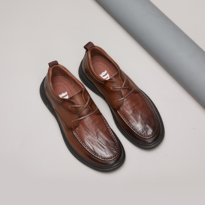Men's casual <b>shoes</b> with genuine leather upper, oil-waxed <b>soft</b> leather <b>sole</b>, flat design - Product Image 3