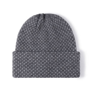 Bonnet côtelé en acrylique personnalisé Bonnet d'hiver en tricot uni Bonnet chaud en tricot à double pli pour hommes - Product Image 1