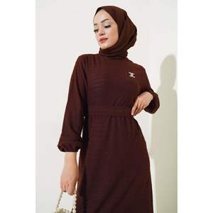 Robe marron décontractée à volants avec ceinture - Product Image 2