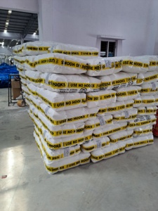 Tamaños y colores personalizados 100gsm-250gsm Lona de PE virgen Tela de estilo liso impermeable súper fuerte - Product Image 6