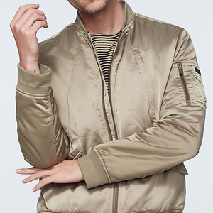 Blouson Bomber en Satin Personnalisé avec Logo pour Hommes, Vêtement d'Hiver, Prix Bas, Blouson Bomber en Satin Grande Taille pour Hommes, Veste en Satin pour Hommes - Product Image 6