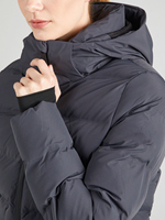 Veste parka matelassée à capuche avec ceinture pour femme, logo personnalisé de haute qualité, veste d'hiver matelassée en duvet pour femme