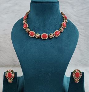 ชุดสร้อยคอโพลกีและโมนาลิซ่า เครื่องประดับแบบมินิมอล เข้ากับทั้งชุดพื้นเมืองและชุดตะวันตก เหมาะสำหรับงานปาร์ตี้และเทศกาลต่างๆ - Product Image 4