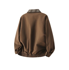 Chaqueta de Dos Piezas con Solapa de Piloto, Estilo Británico, Color Marrón, Diseño de Logotipo Personalizado OEM, Tendencia de Primavera y Otoño - Product Image 3