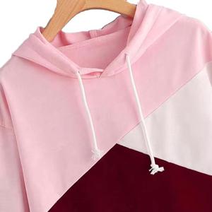 Vêtements d'entraînement de gymnastique Top court à manches longues pour femmes Sweat à capuche avec logo en relief personnalisé bleu - Product Image 4