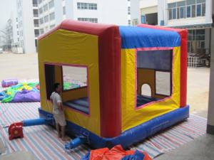 Castillo Inflable de PVC con Paneles Intercambiables para Alquiler en Fiestas Infantiles - Product Image 4