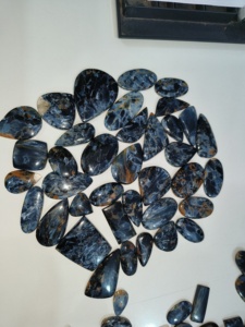 Pierre précieuse de quartz pietersite naturelle faite à la main en gros pour les créateurs de bijoux - Product Image 5