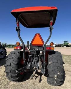 Tractor Agrícola de Alto Rendimiento MX6000 60HP 4x4 2021 con Máxima Comodidad y Bomba - Product Image 1