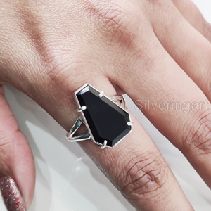 Bague pour femme en argent sterling 925 avec pierre précieuse onyx noir naturel, pierre de naissance de décembre, style délicat bohème, cadeau d'anniversaire ou de Noël - Product Image 3