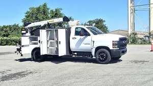 Económico, en Venta, Camioneta de Servicio Mecánico USADA Silverado 5500HD LHD 2023, 350HP, Automática, Exportación a Todo el Mundo - Product Image 5