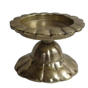 Bougeoir de couleur or en métal antique de grande qualité Décoration intérieure Design vintage Table de mariage Centre de table Décoration Bougeoir - Product Image 1